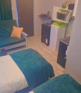 Rustenburg House | Emerald Green Family Haven!