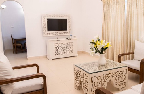Candolim Resort | EMERALD HIGHLAND BEACH RESORT