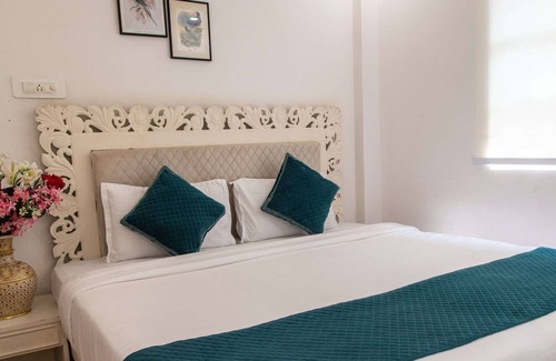 Candolim Resort | EMERALD HIGHLAND BEACH RESORT