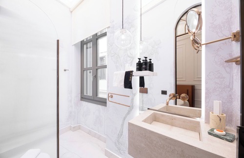 Monastiraki Hotel | Emerald Hotel Athens