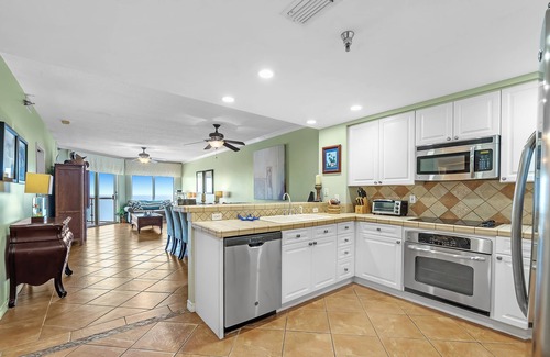 Pensacola Beach Condo | Emerald Isle 1502