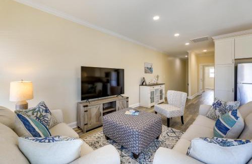 Emerald Isle House | Emerald Isle Getaway with Decks and Beach Views!