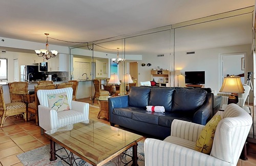Destin Condo | Emerald Towers (Destin) #705 | Central Location, Stunning View + Amenities