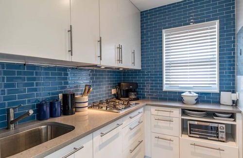 Discovery Bay Villa | Emerald Waters is a luxurious 5 bedroom villa
