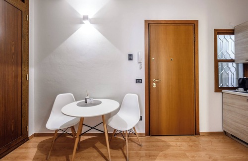Old Town Apartment | Emilia Studios