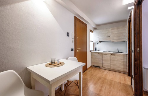 Old Town Apartment | Emilia Studios