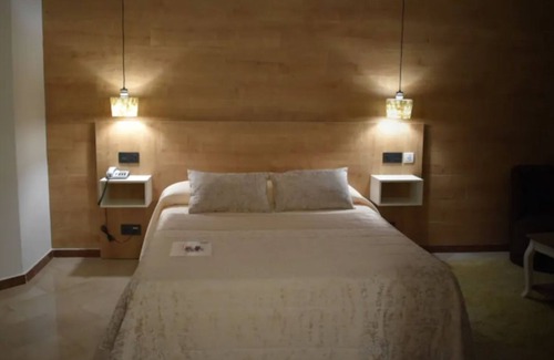 Santa Marta de Tormes Hotel | Emperatriz III
