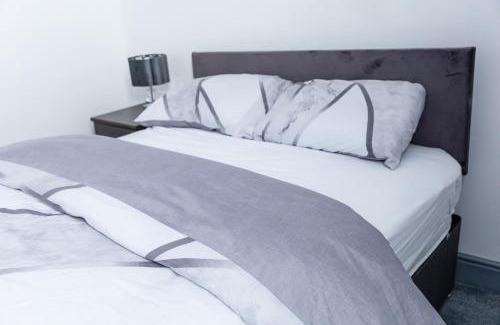 Cheetham Hill Apartment | Empress House