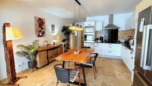 Nettle Bay Apartment | En bord de plage Baie Nettlé, appart 4 couchages tout rénové