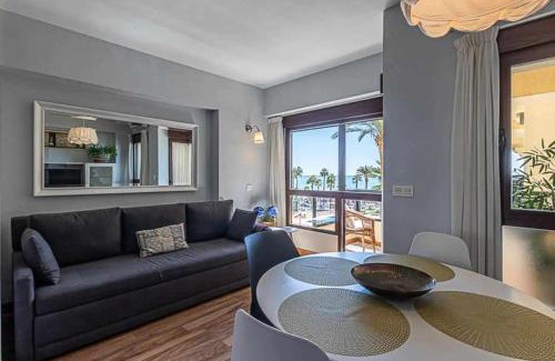 Torrequebrada Apartment | Encantador apartamento en primera línea de playa