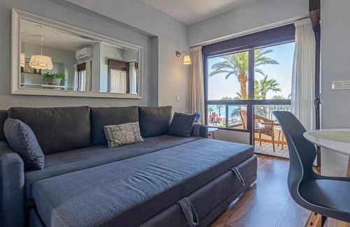 Torrequebrada Apartment | Encantador apartamento en primera línea de playa