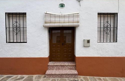 Gaucin House | Encanto Rústico Andaluz en el Corazón de Gaucín