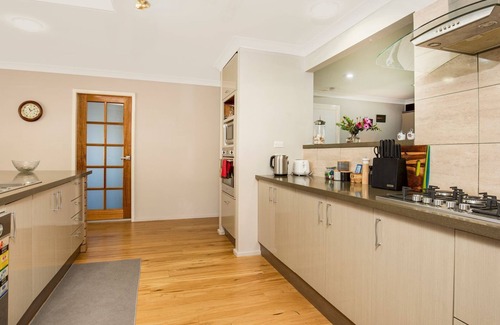 Culburra Beach House | Enchante` - Pet Friendly - Absolute Waterfront - Fireplace