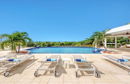 Les Terres Basses Villa | Encore