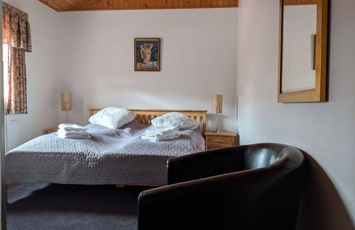 Oxnadalur Valley House | Engimyri, a comfy Mountain-surrounded Guesthouse