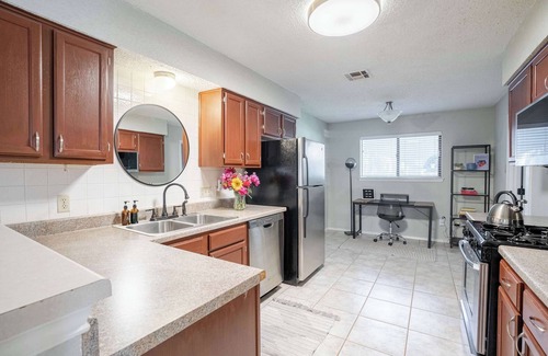 Maple Run House | Enjoy ATX - Spacious, Perfect for Families