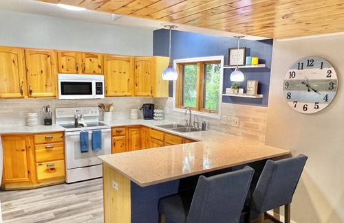Baxter Cabin | Enjoy regional Fall and Winter events in a cozy cabin on White Sand Lake.