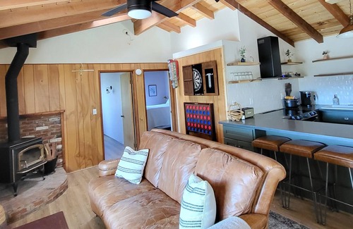 Julian Cottage | Enjoy the gorgeous views in this beautiful cottage