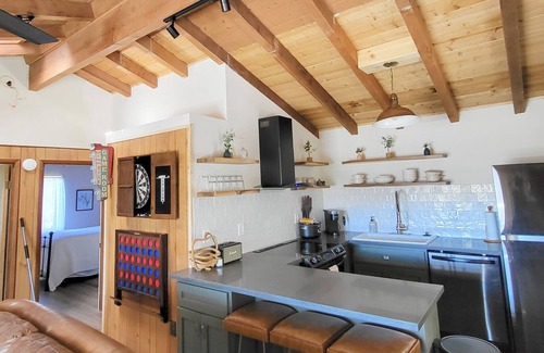 Julian Cottage | Enjoy the gorgeous views in this beautiful cottage