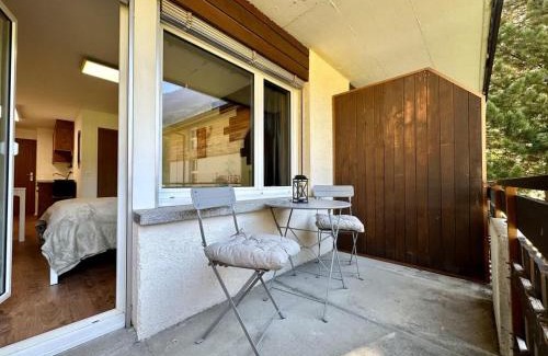 Taesch Apartment | Enjoy the View Apartment Close to Zermatt with Parking