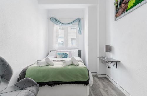Benicalap Apartment | Enjoy Valencia: Deluxe Apartment with Terrace