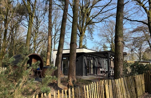 Wekerom House | Enjoy wonderful at the edge of the forest