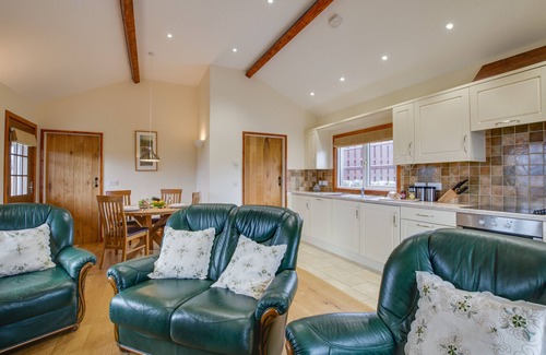 Talybont House | Enlli Lodge - One Bedroom House, Sleeps 2
