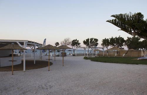 Malevizi Hotel | Enorme Teatro Beach