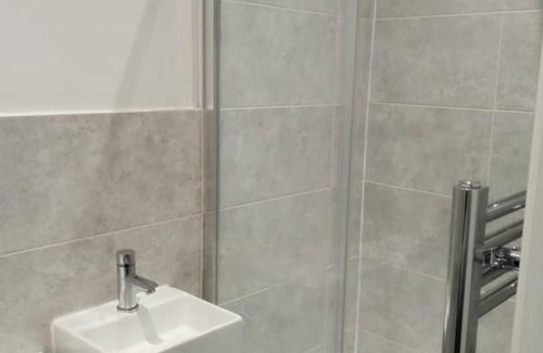 Burnley House | Ensuite double-bed (G1) close to Burnley city centre