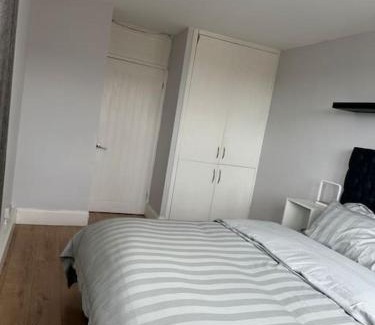 West Ham Apartment | Entire flat with big living room, bedroom, balcony