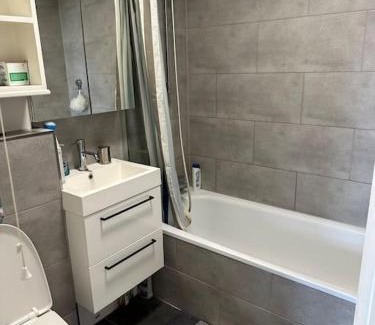 West Ham Apartment | Entire flat with big living room, bedroom, balcony