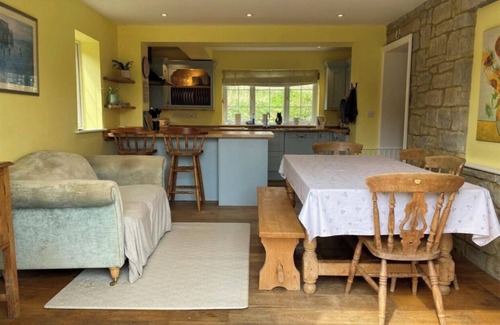Taunton House | Entire spacious country home in beautiful Staple Fitzpaine