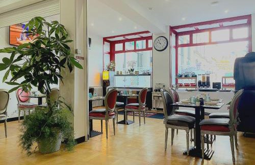 Limoges Hotel | Enzo Hotels Limoges Centre Jourdan by Kyriad Direct
