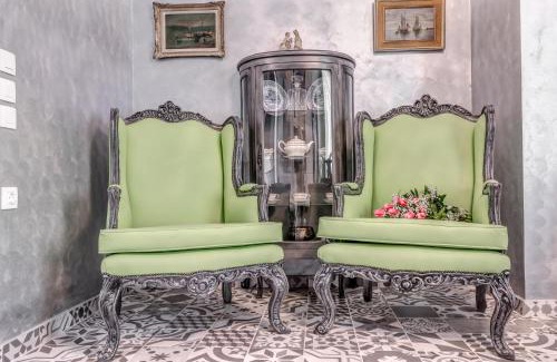Old Town Apartment | Eos Aurora Suite