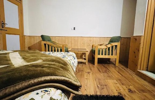 Kullu Bed & Breakfast | Eretz of Heights