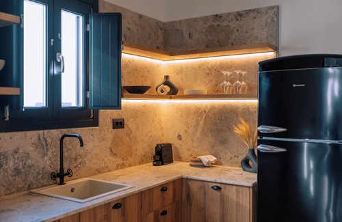Messaria Villa | Erthā Suites with private pools