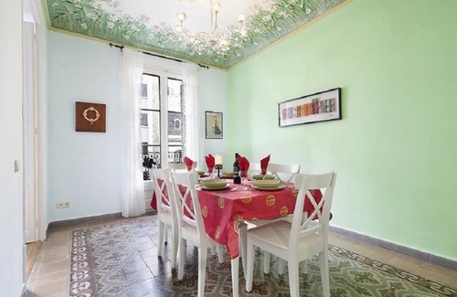 L'Antiga Esquerra de l'Eixample Apartment | 120 m² Apartment ∙ 4 bedrooms ∙ 6 guests