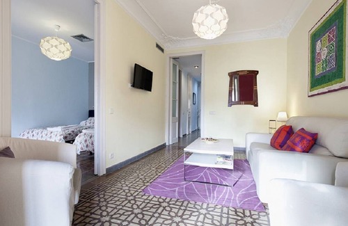L'Antiga Esquerra de l'Eixample Apartment | 120 m² Apartment ∙ 4 bedrooms ∙ 6 guests