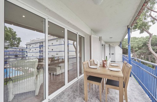 Sant Andreu de Llavaneres Apartment | SDL Sea & Pool Apartment