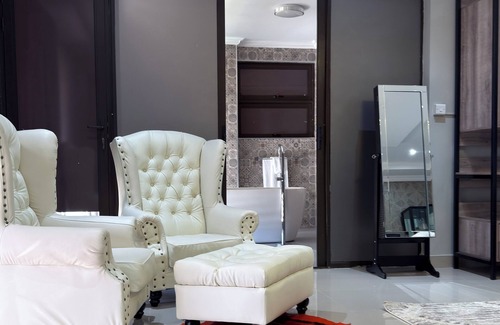 Gaborone House | Escapade Lux Guesthouse