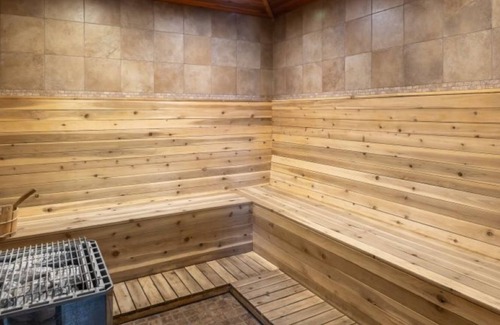 Whitefish Cabin | Escape to Ptarmigan Village. Ski, bike, hike @ Whitefish MT Resort, 6 mins away!