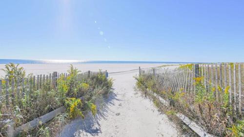 Atlantic City House | Escape to Raleigh Ave Glamour - Steps to the Beach