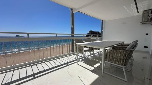 Cala Apartment | Esmeralda, Benidorm Beachfront Poniente, 1st line Frontal Seaview, Ocean Terrace