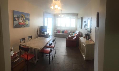 Vila Nova Apartment | Espaçoso apê 3 quartos à beira da Praia do Forte com piscina e sauna