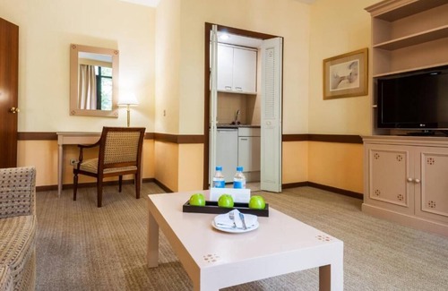 Cuatro Caminos Apartment | Espahotel Plaza Basílica