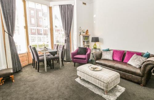 South Cliff Apartment | Esplanade Gardens, Apartment 1