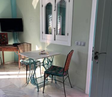 Maro Apartment | Estudio 1 en Maro con vistas al mar y balcón