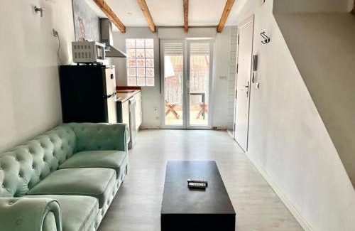 El Cabanyal Apartment | Estudio para parejas con terraza en la playa