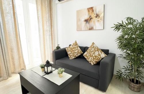 Gibraltar Apartment | ET - Stylish Apartment In Centre With Pool