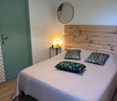 Margon Apartment | Etoile du Matin avec Piscine Zen Privative
